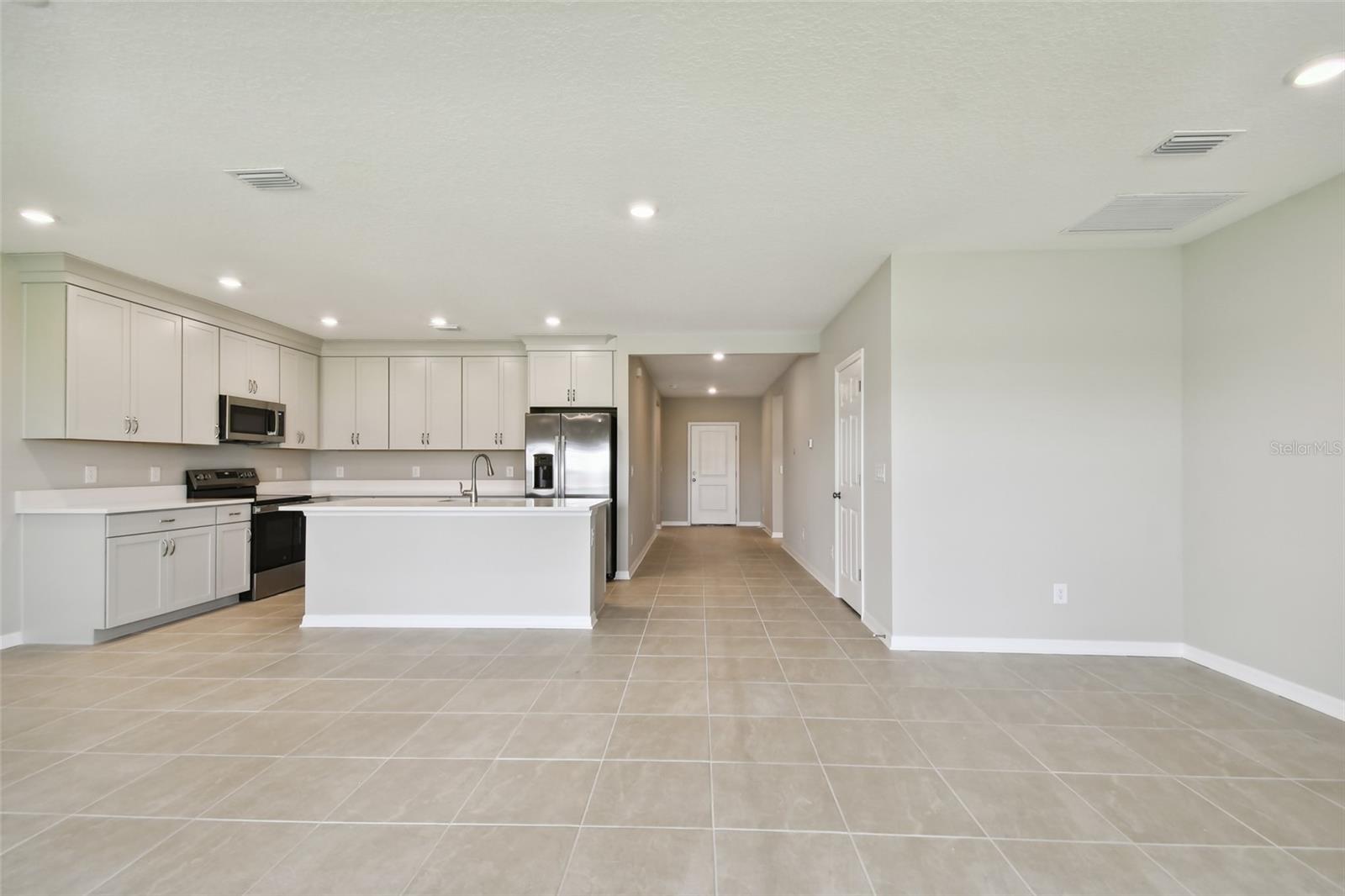 Listing Image #8