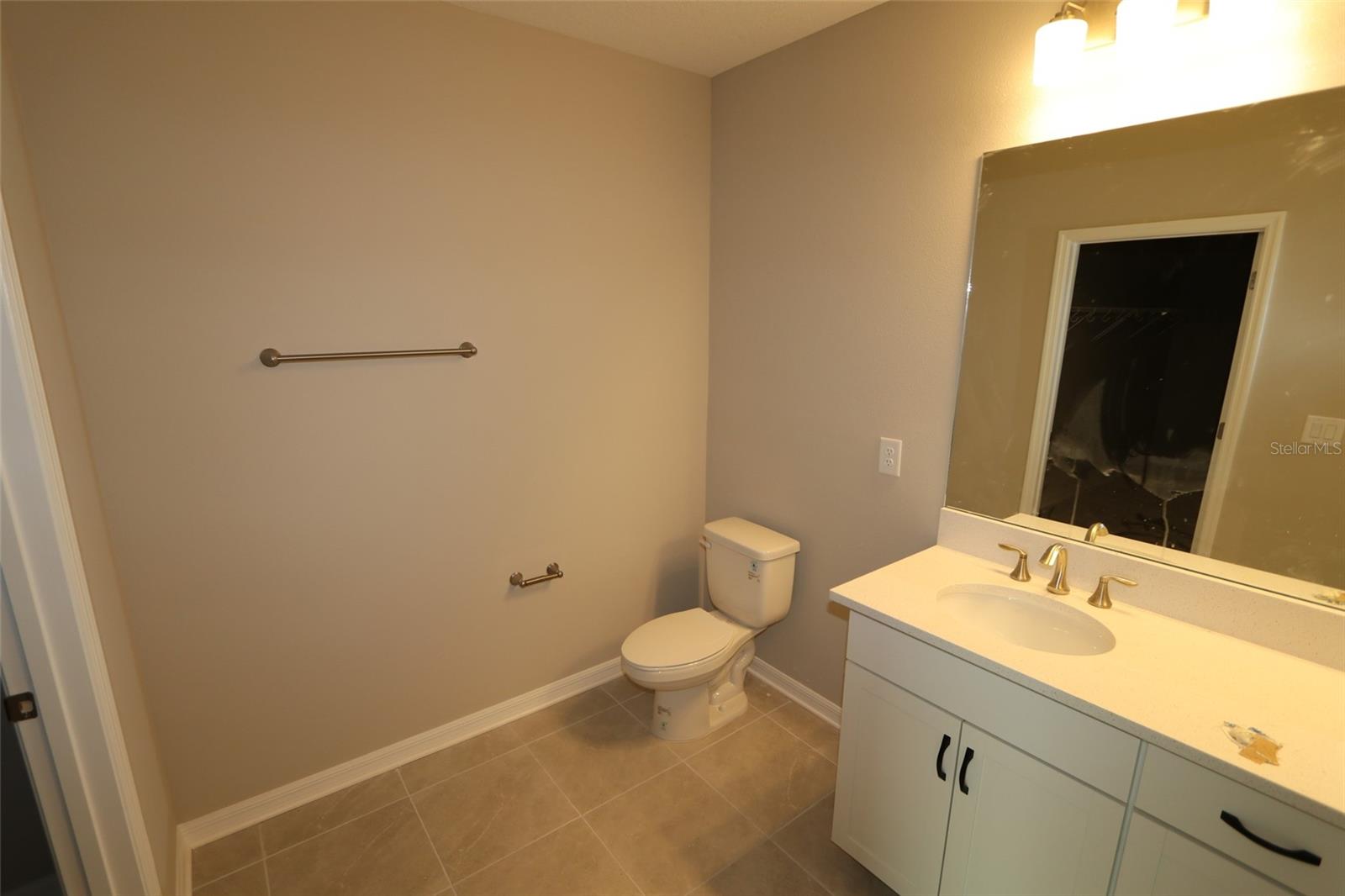 Listing Image #5