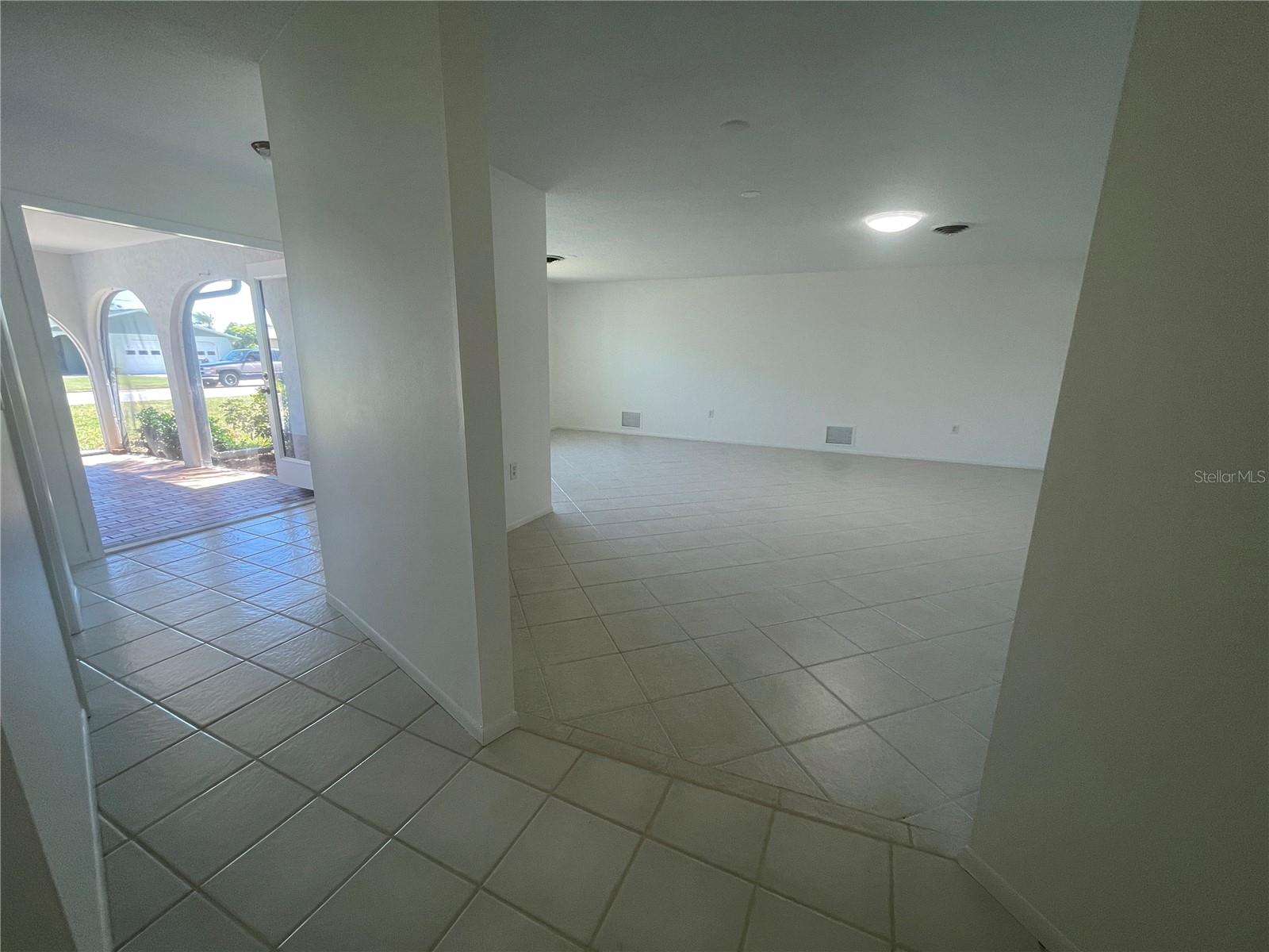 Listing Image #3
