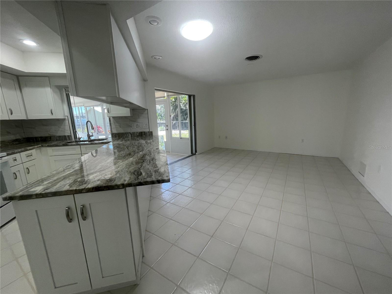 Listing Image #5