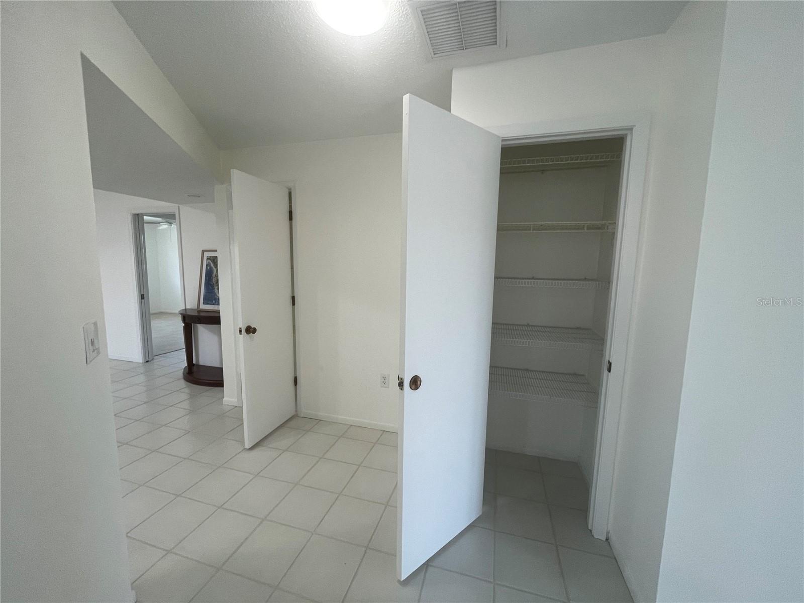 Listing Image #11