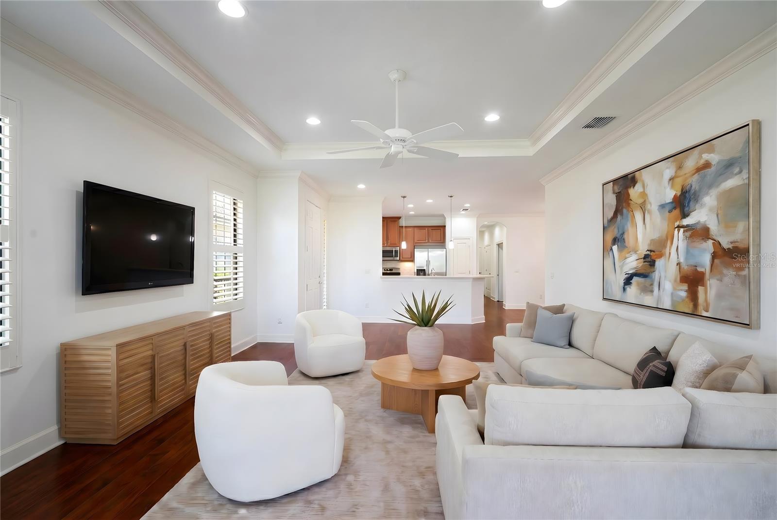 Listing Image #12