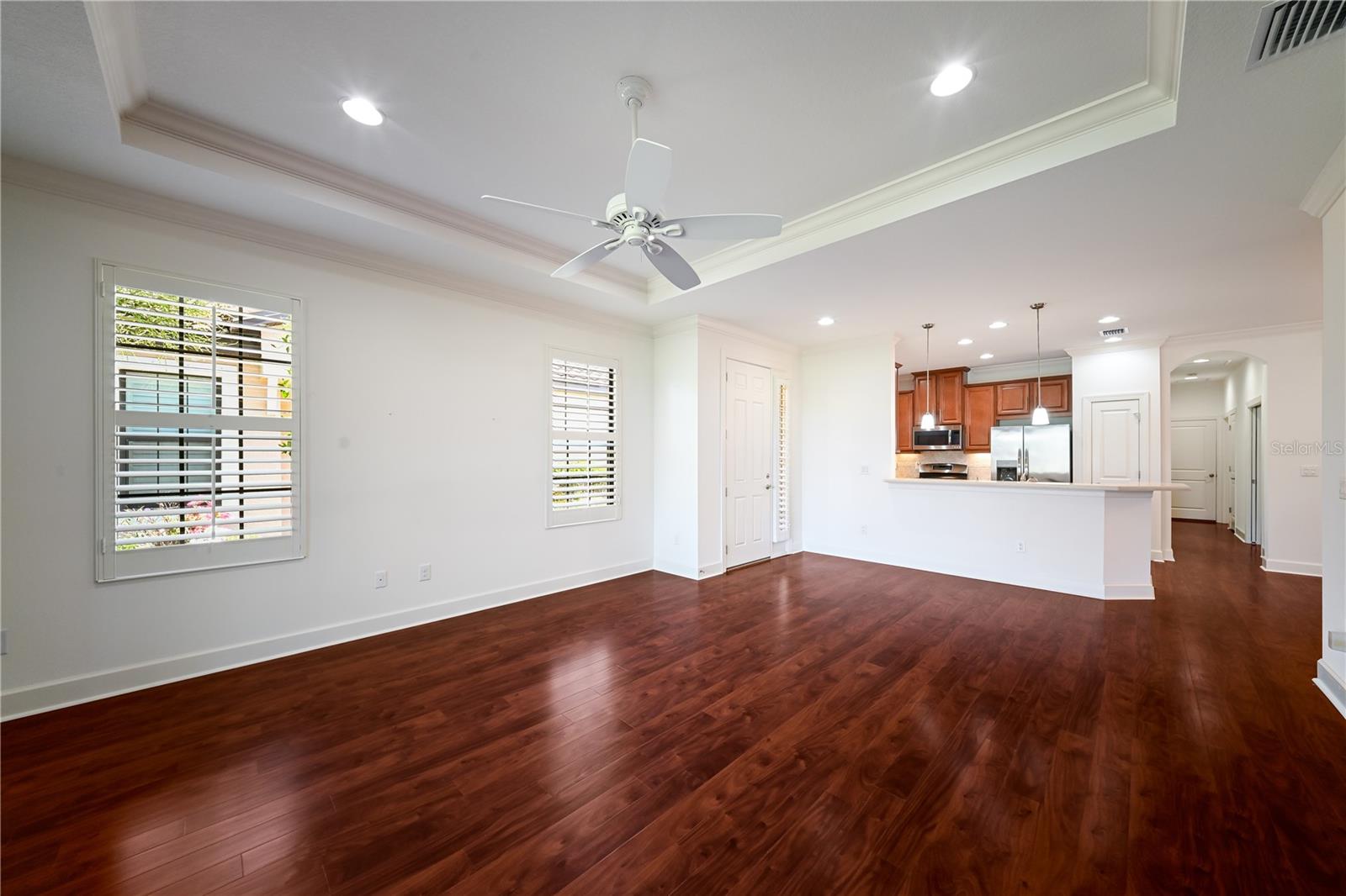 Listing Image #13