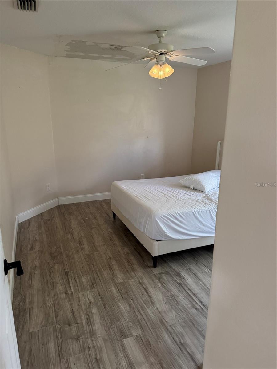Listing Image #5