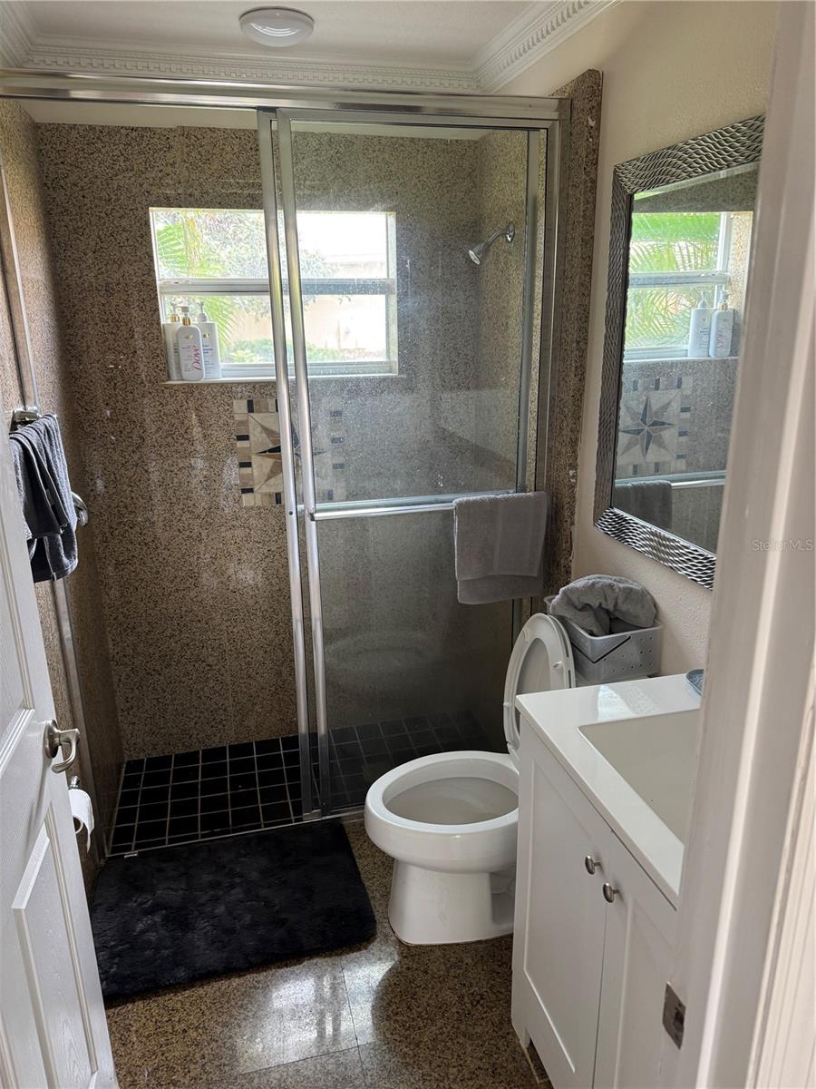 Listing Image #7