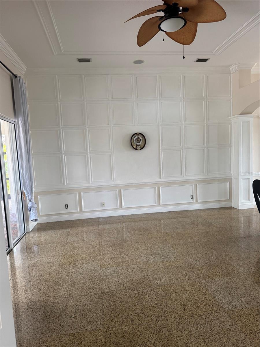 Listing Image #8