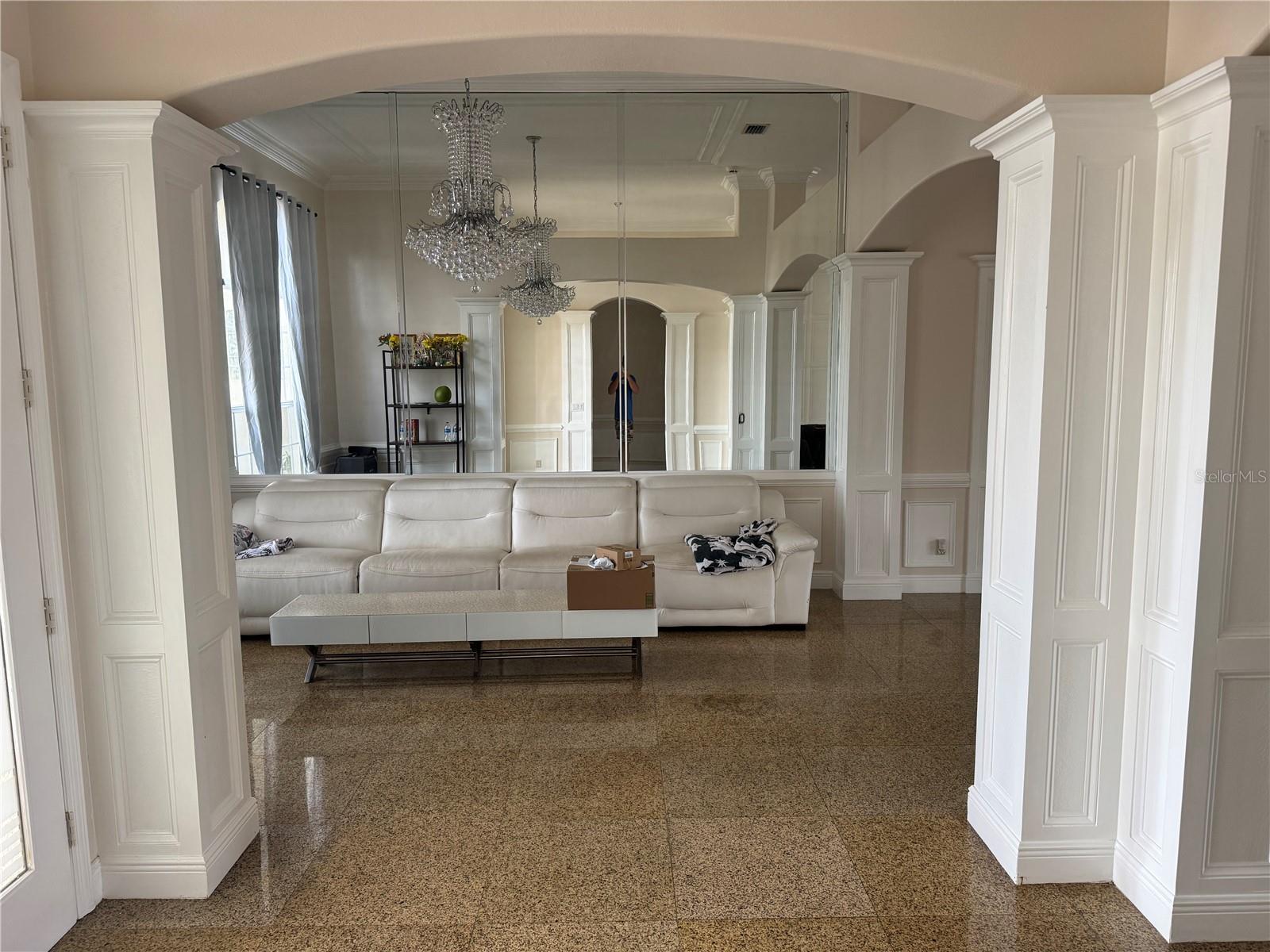 Listing Image #12