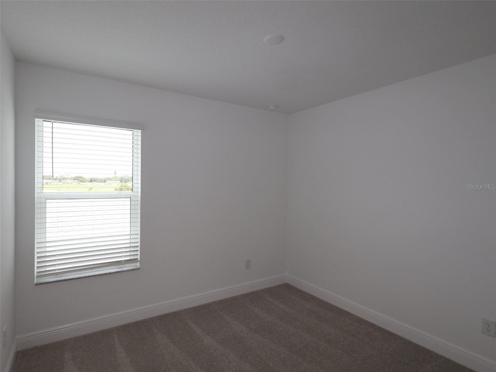 Listing Image #11