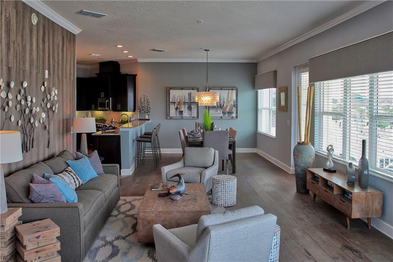 Listing Image #10