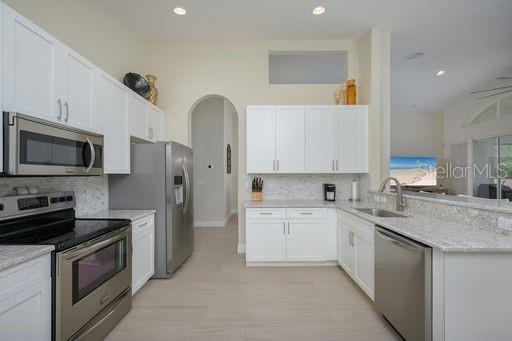 Listing Image #7