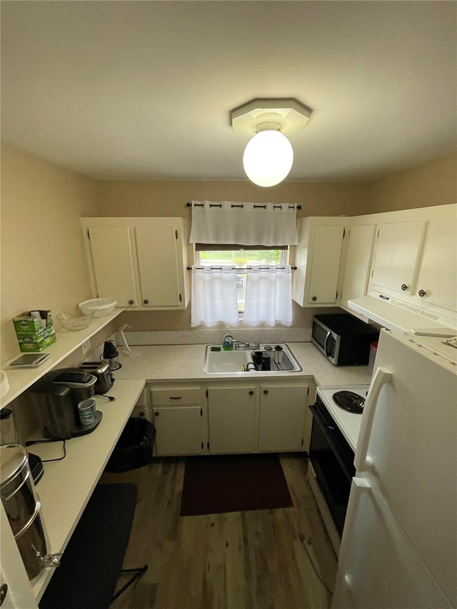 Listing Image #8