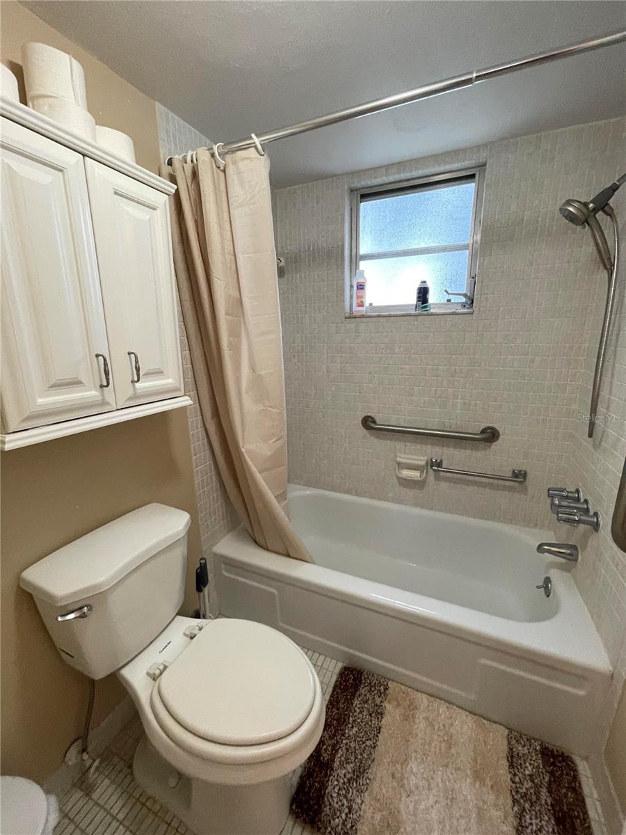 Listing Image #11