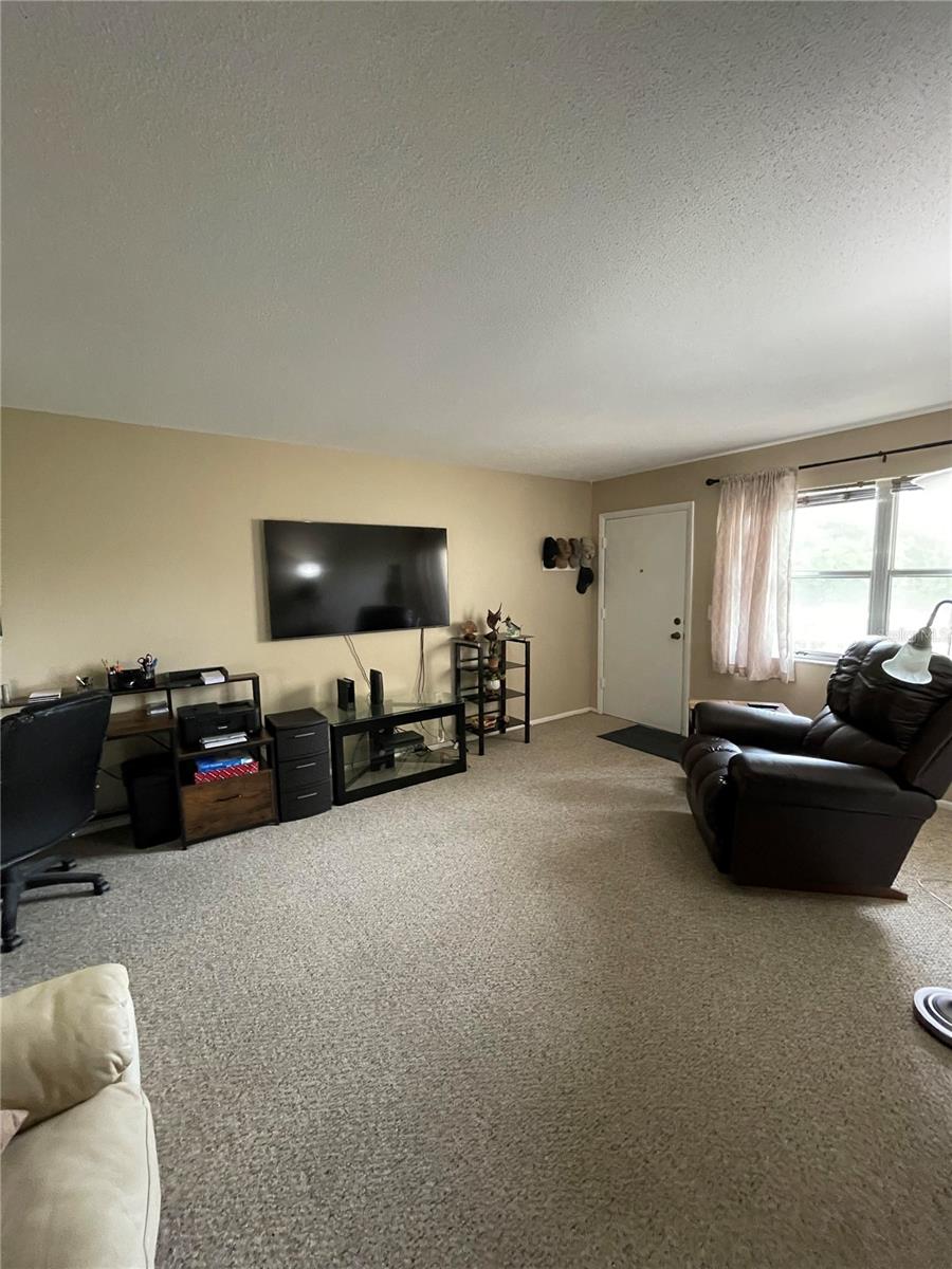 Listing Image #15