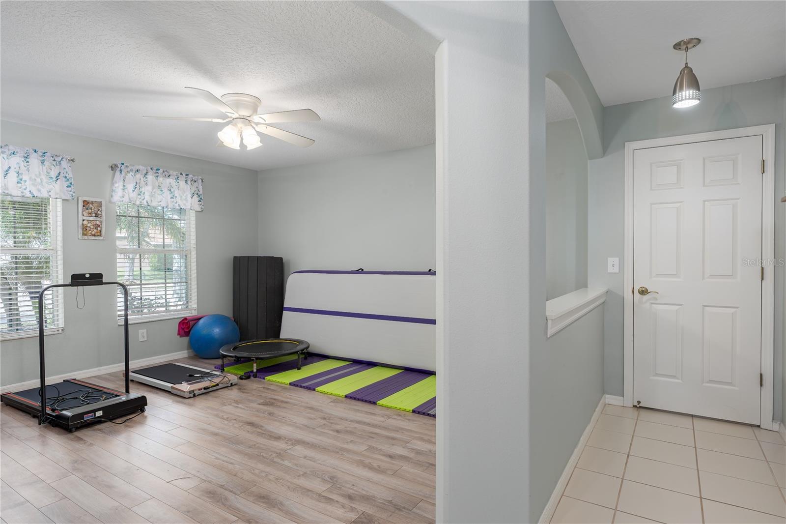 Listing Image #5