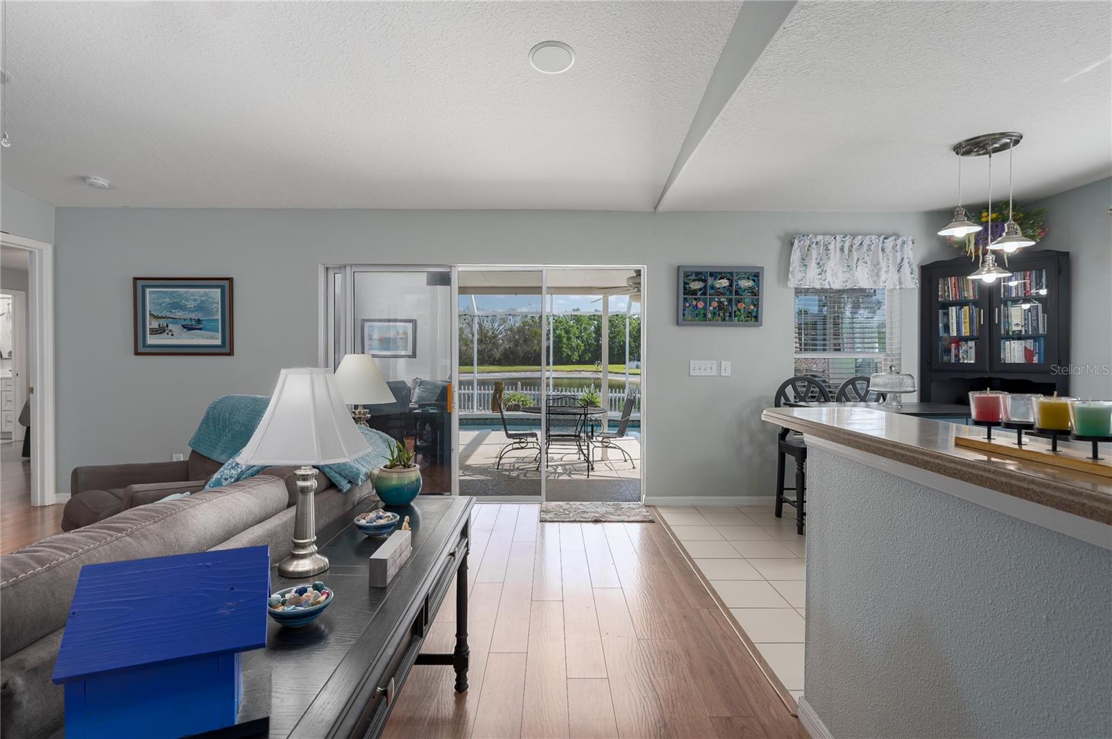 Listing Image #7