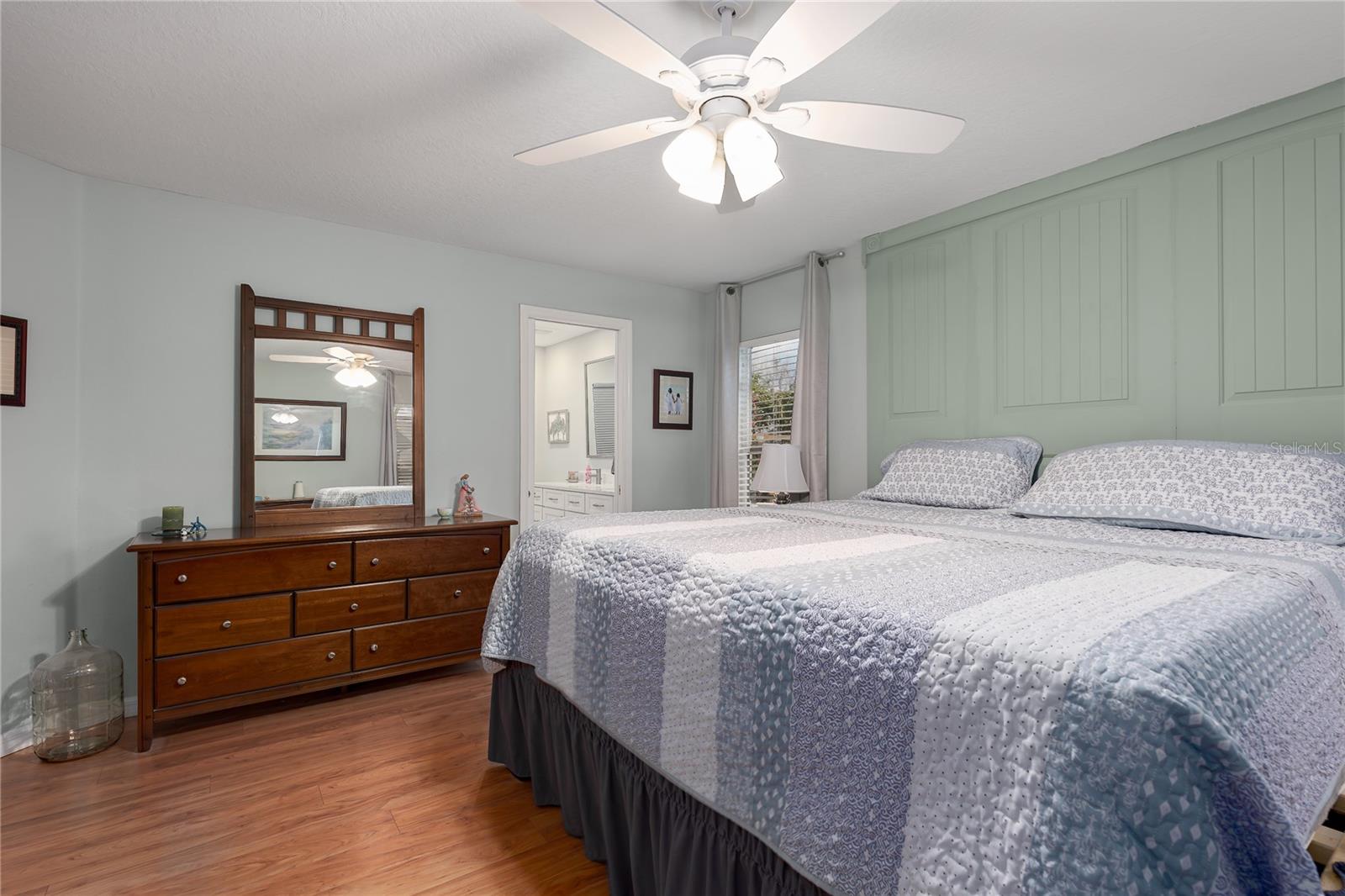 Listing Image #15