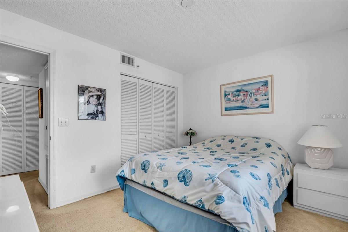 Listing Image #9