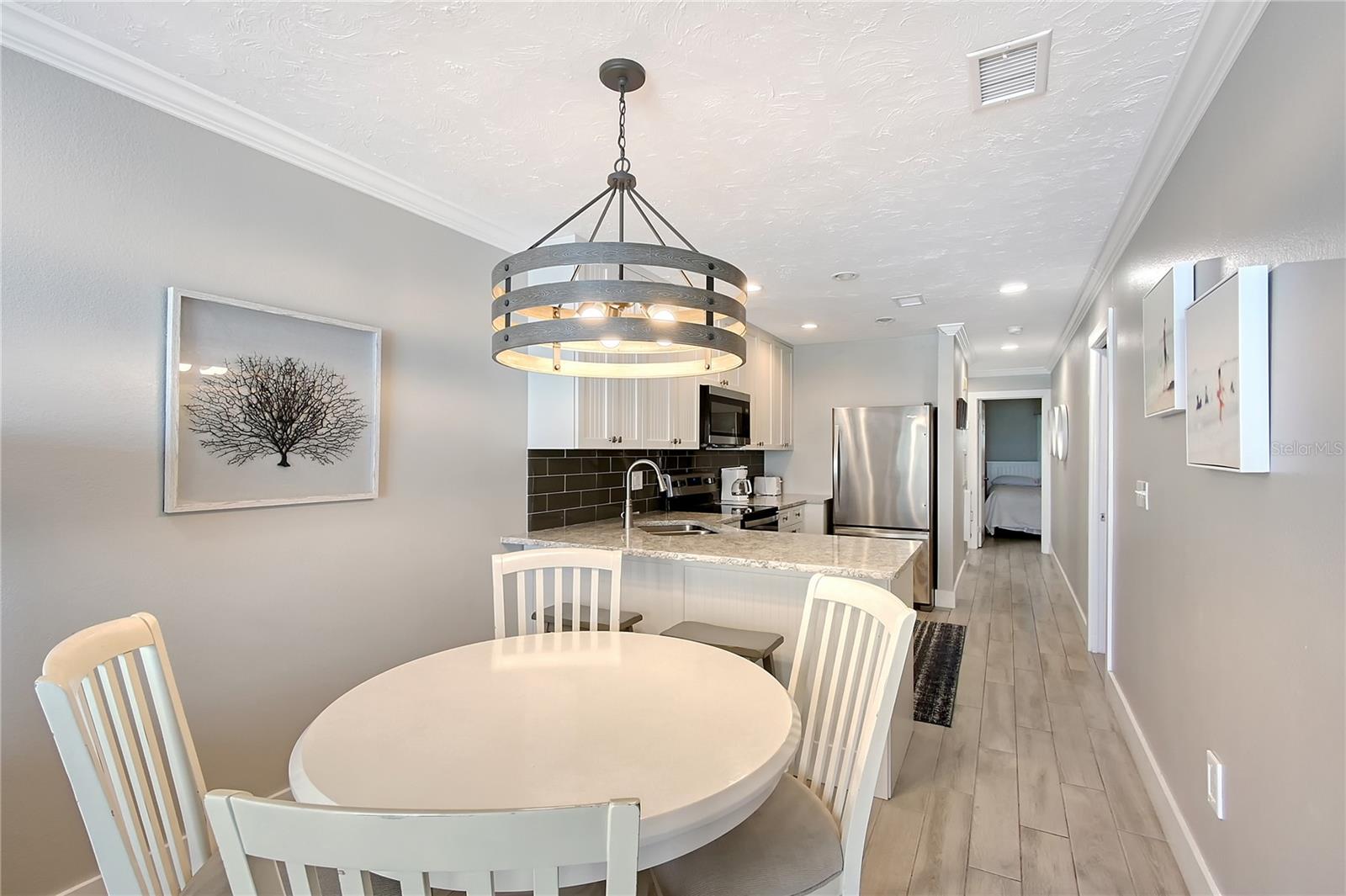 Listing Image #12