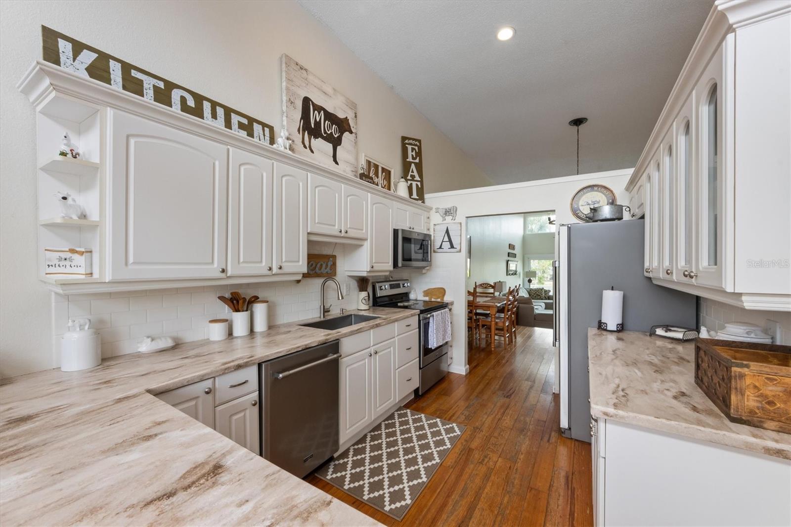 Listing Image #7