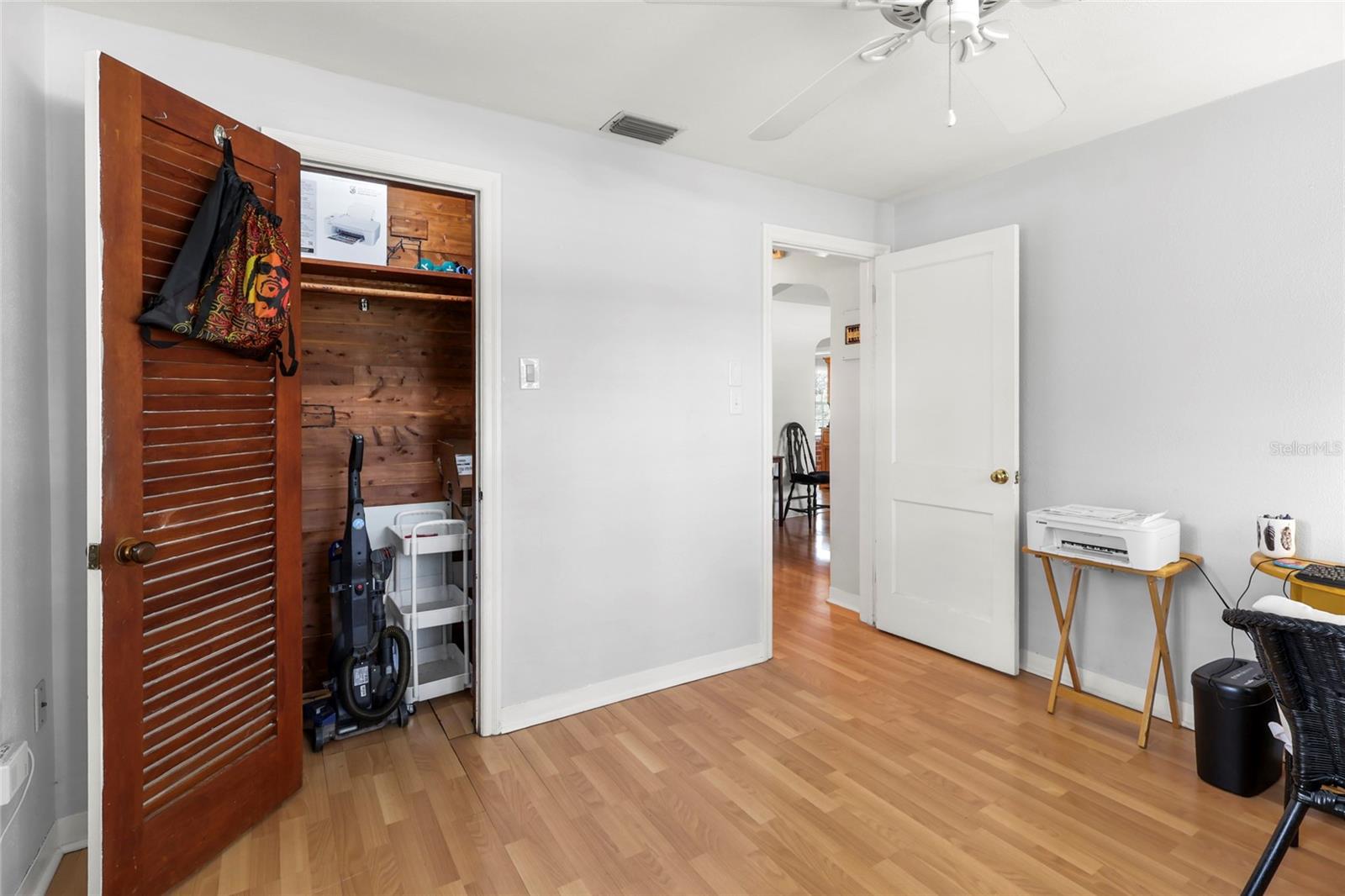 Listing Image #13