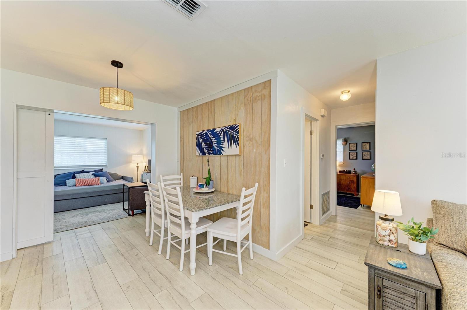 Listing Image #13