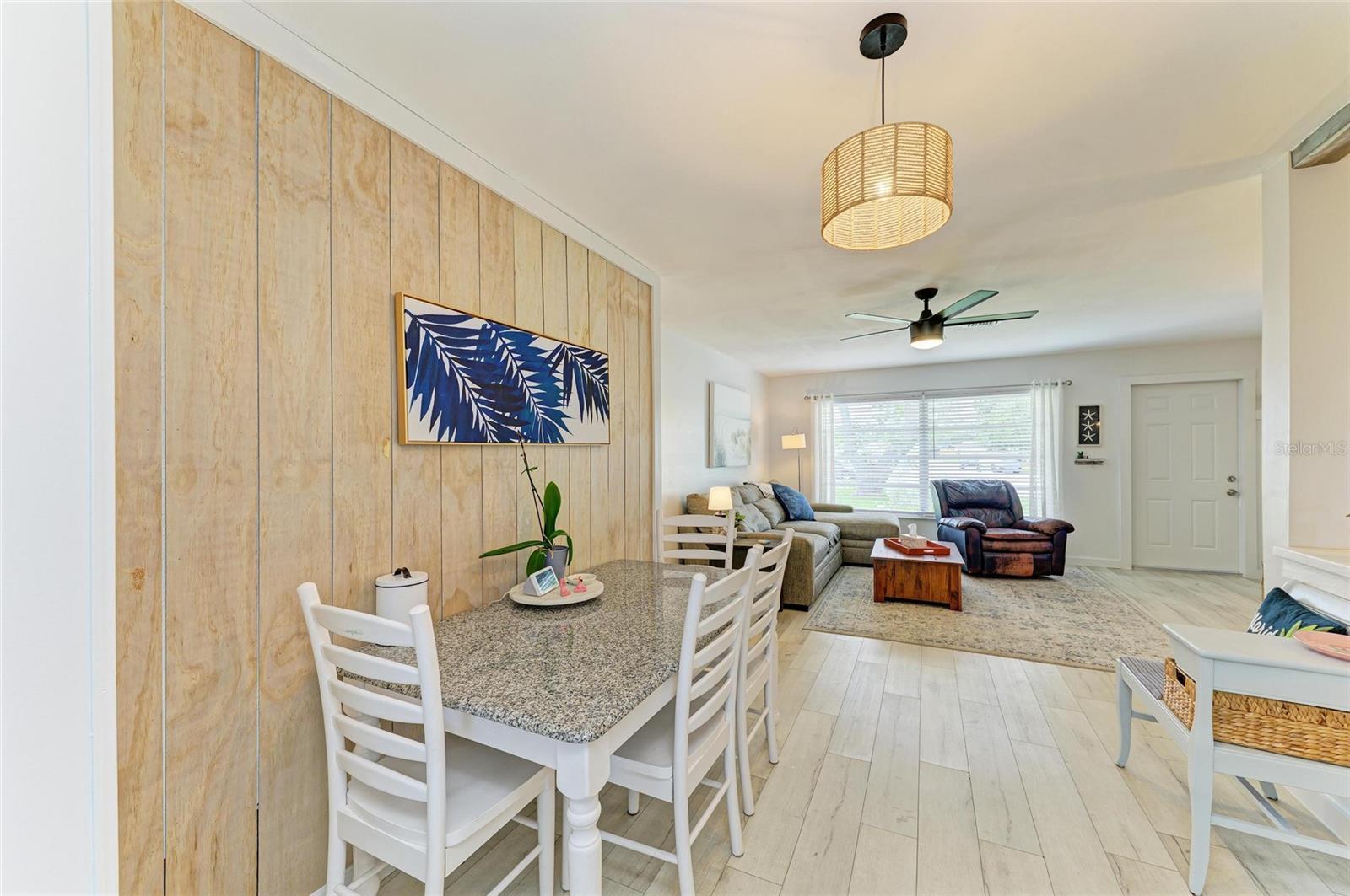 Listing Image #14