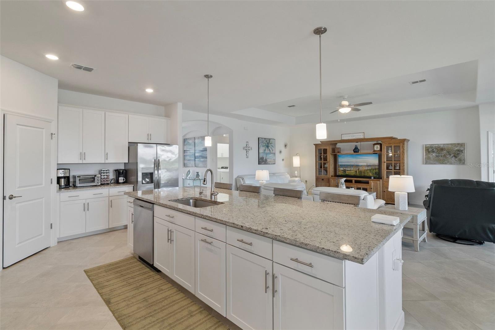 Listing Image #16
