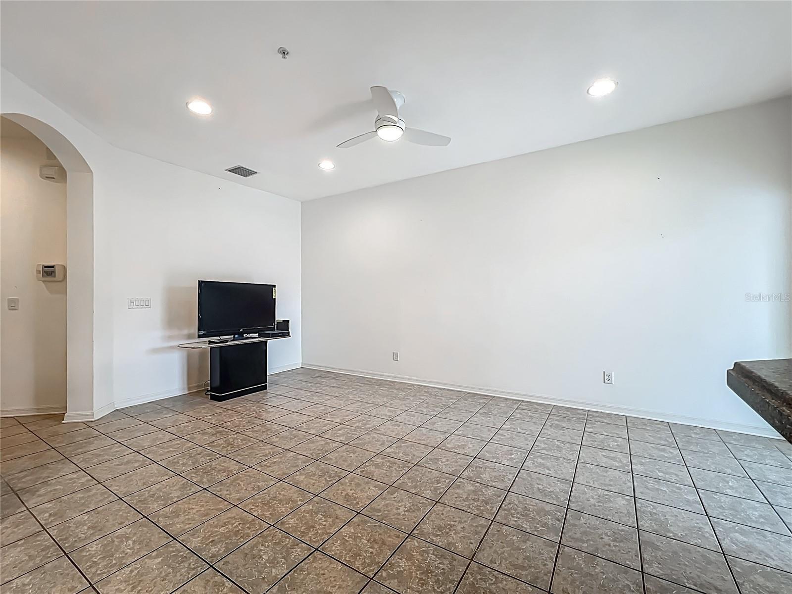 Listing Image #7