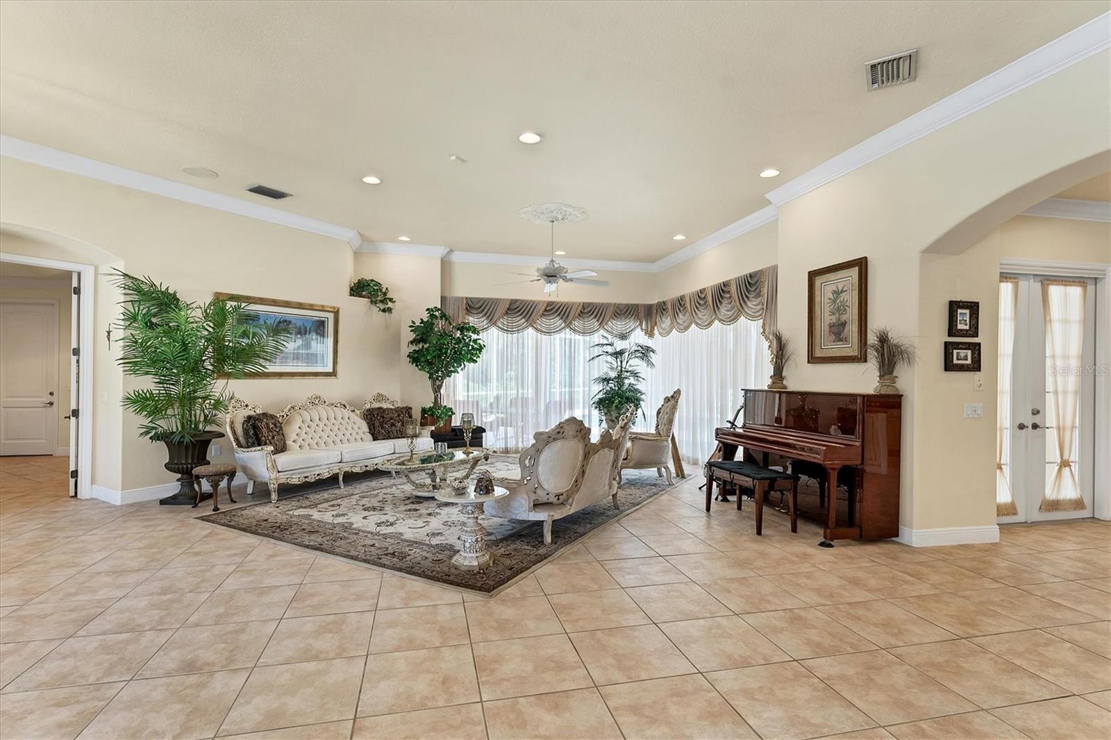 Listing Image #7