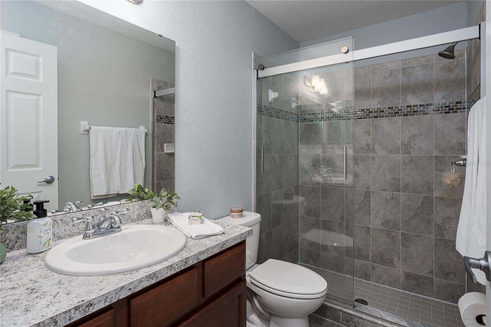 Listing Image #6