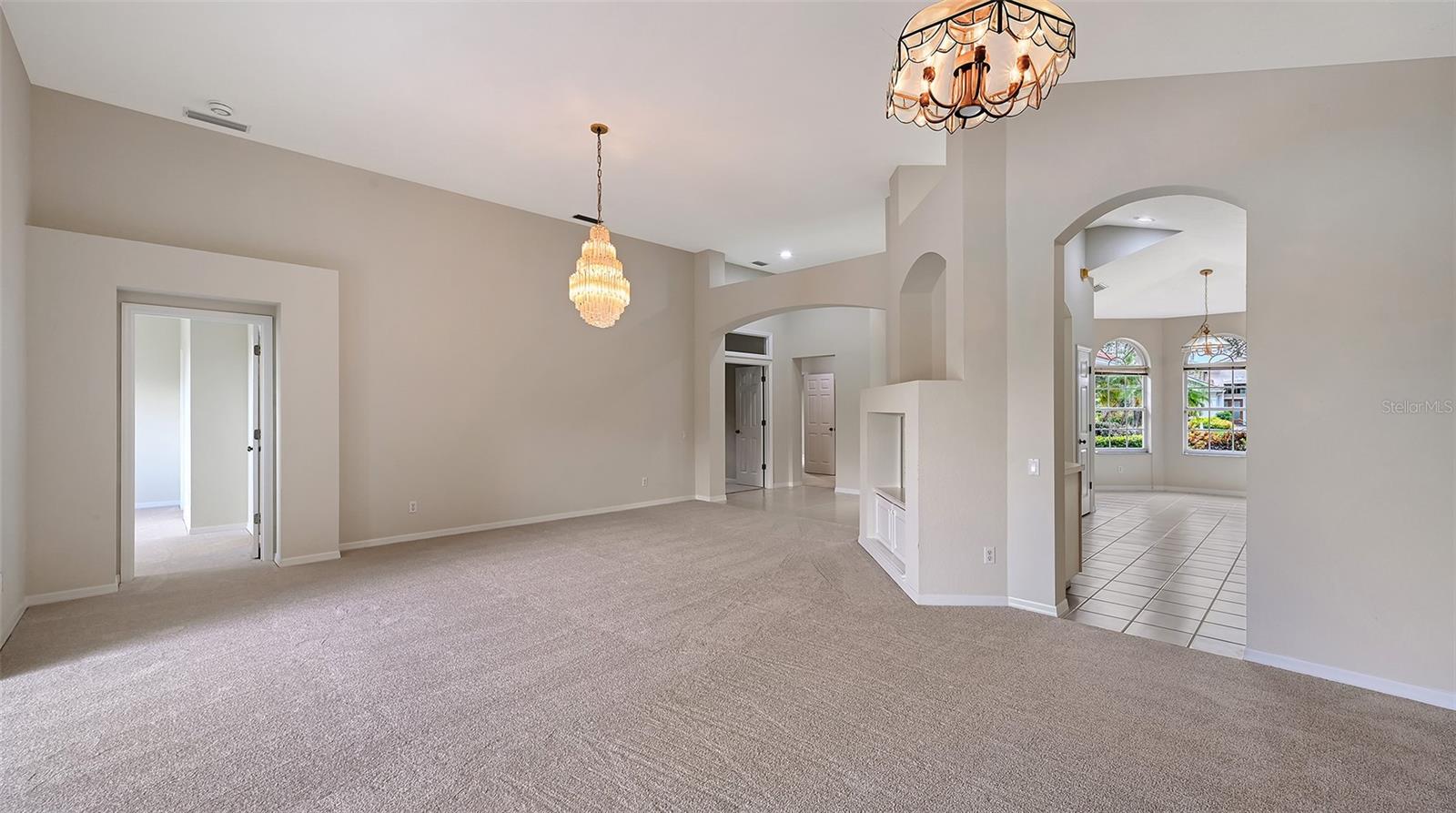 Listing Image #13