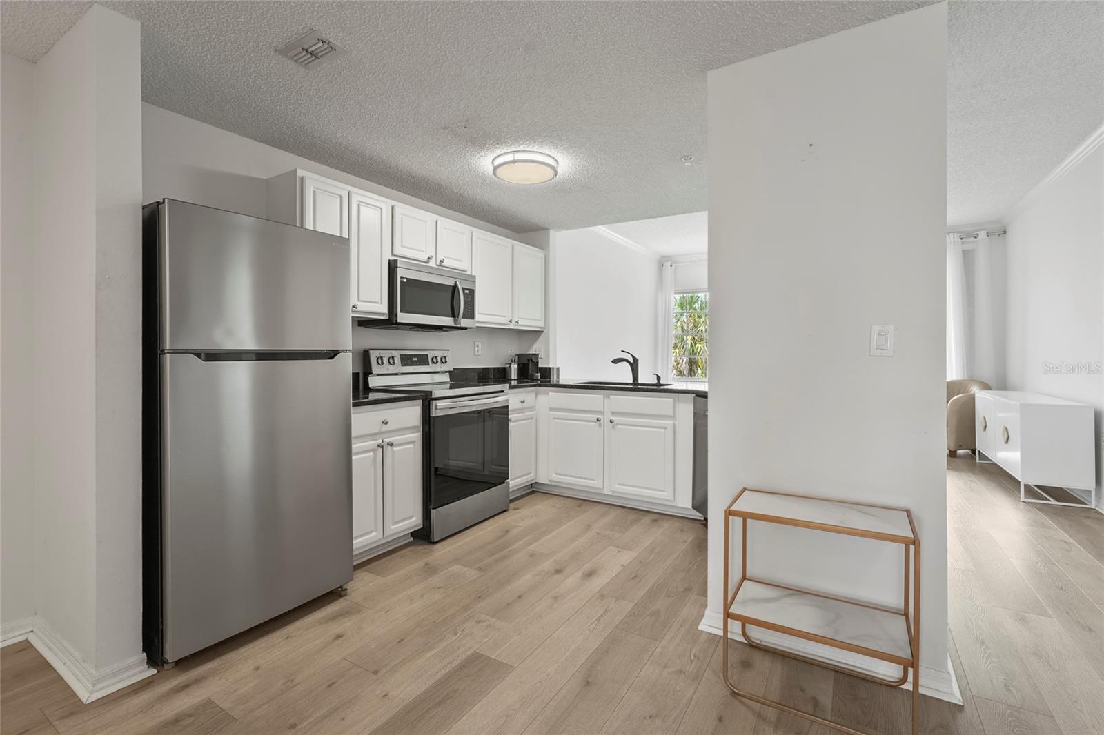 Listing Image #2