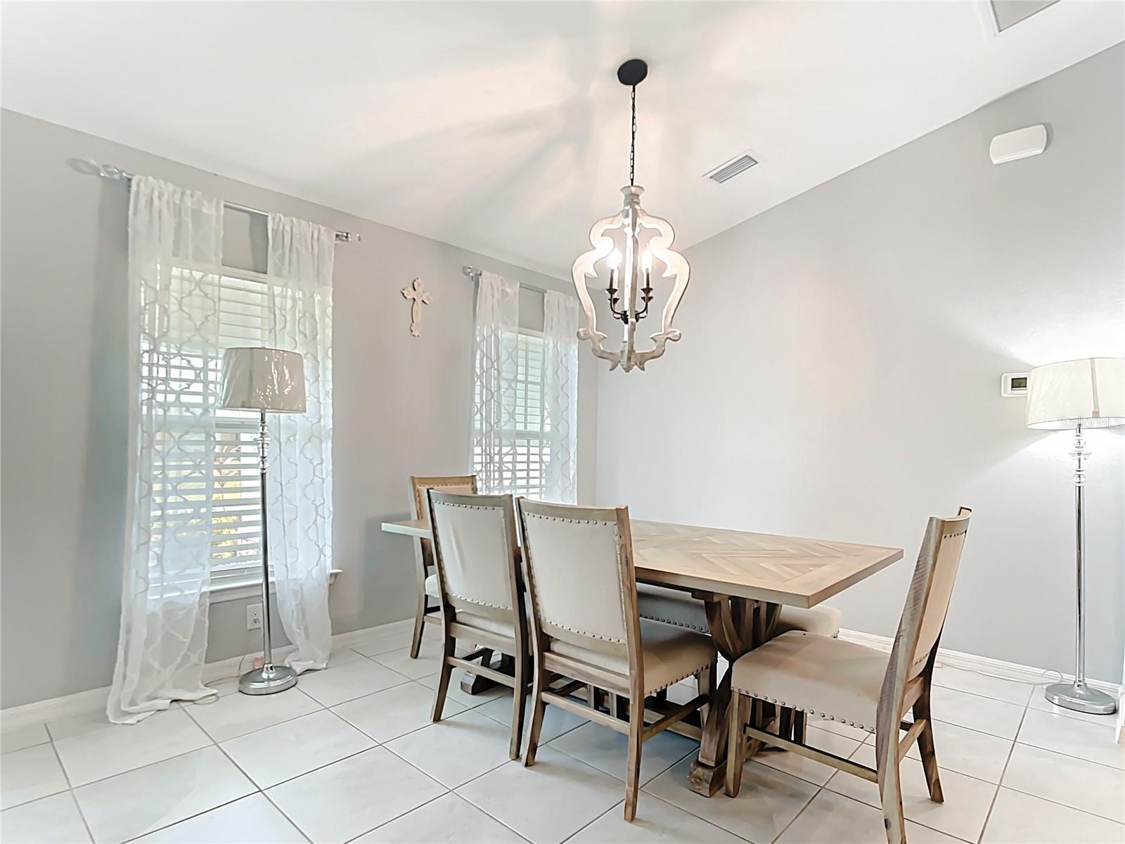 Listing Image #5
