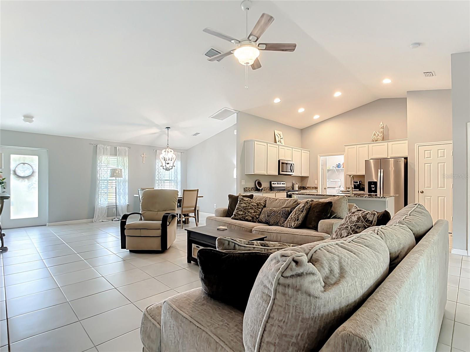 Listing Image #7