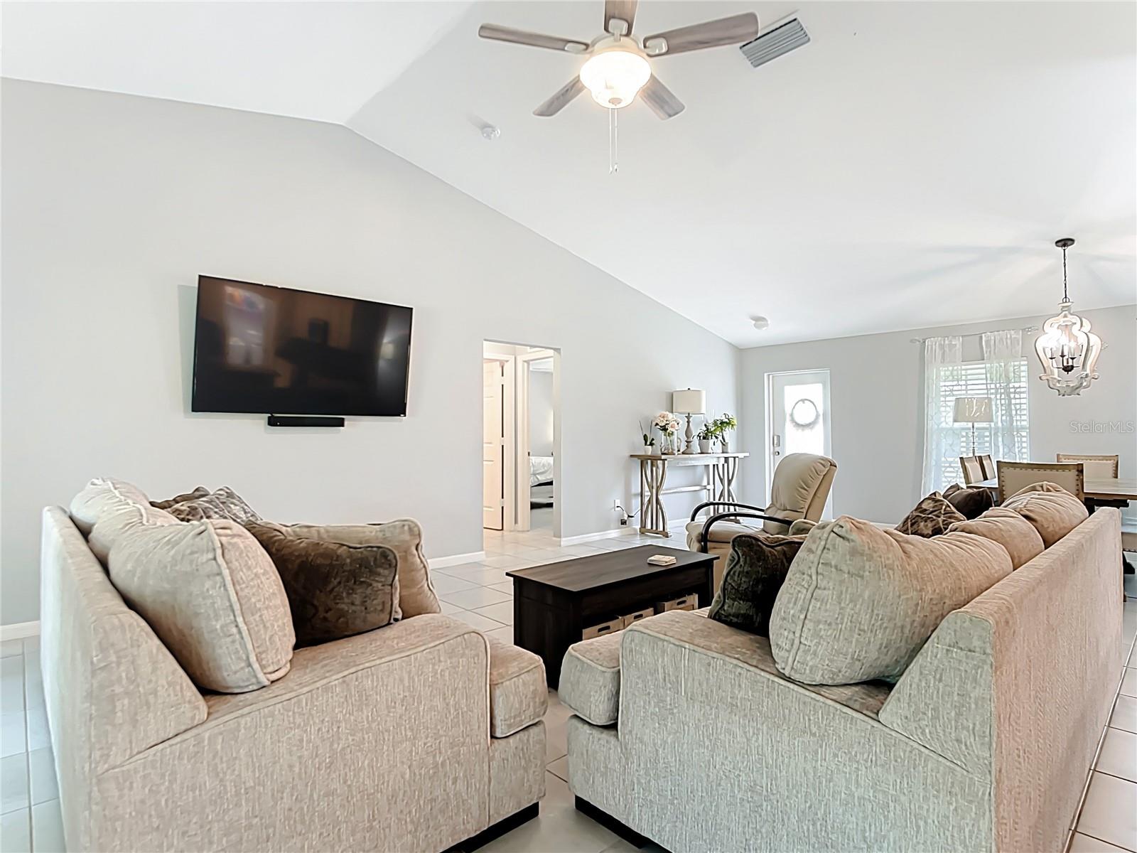 Listing Image #8
