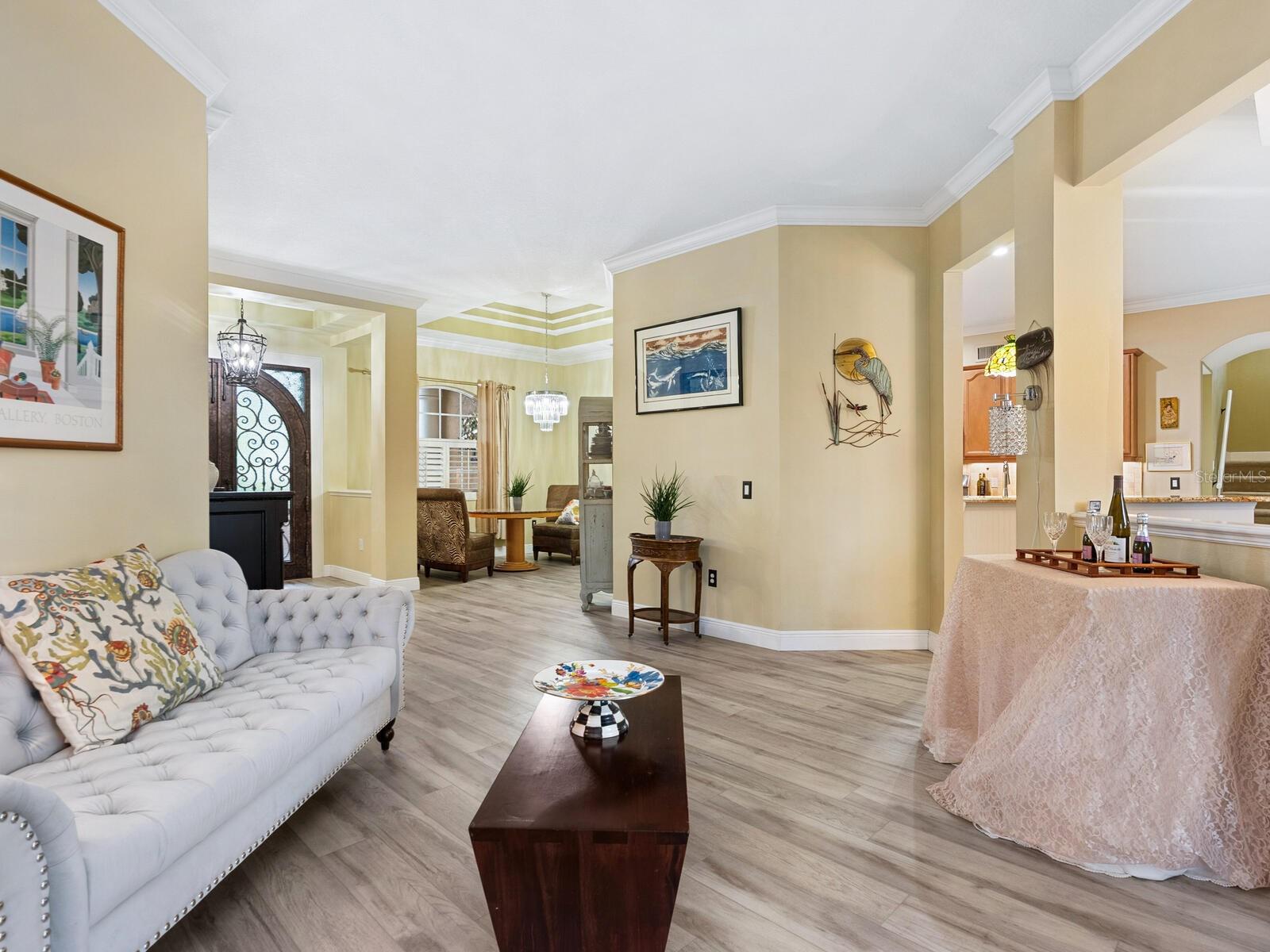 Listing Image #8