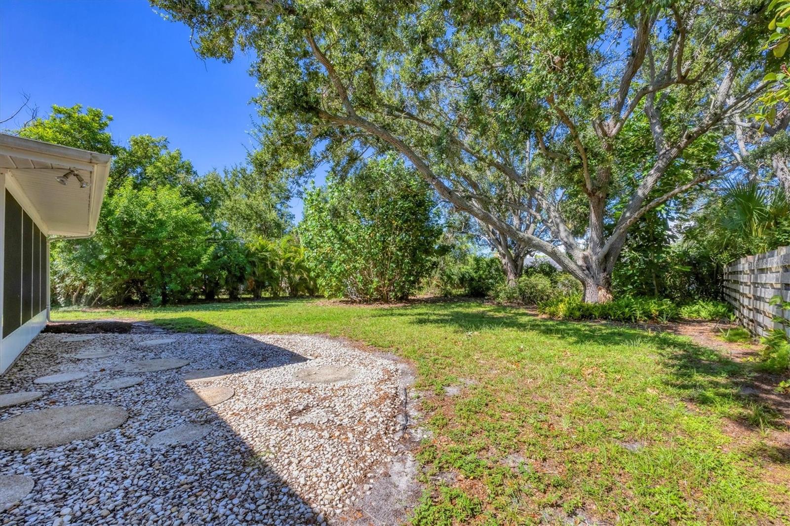 Listing Image #33