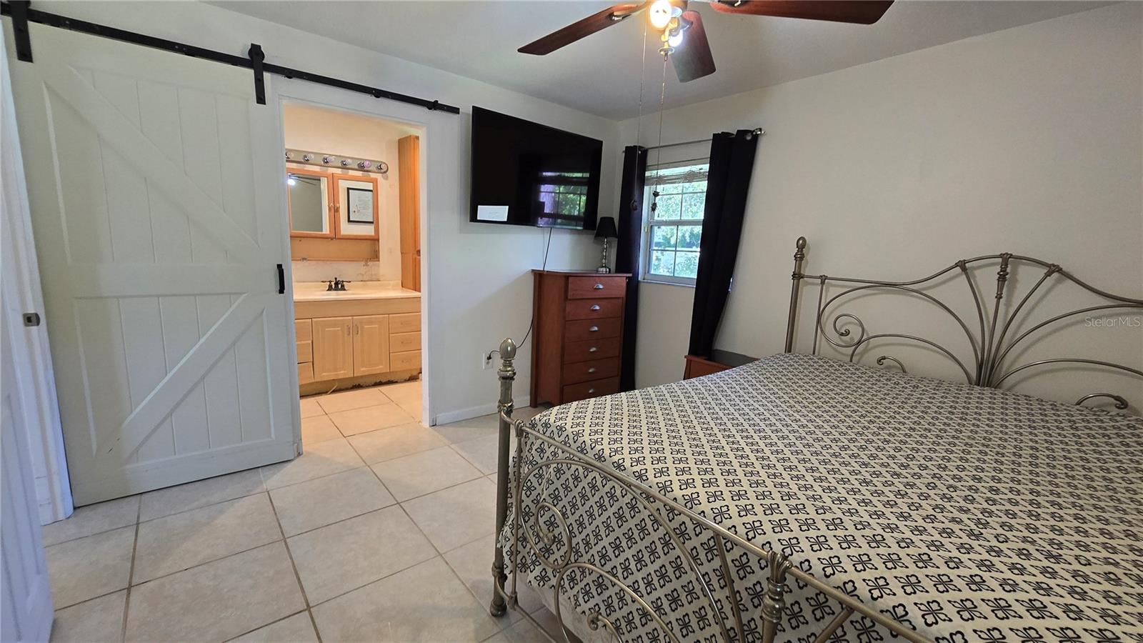 Listing Image #12