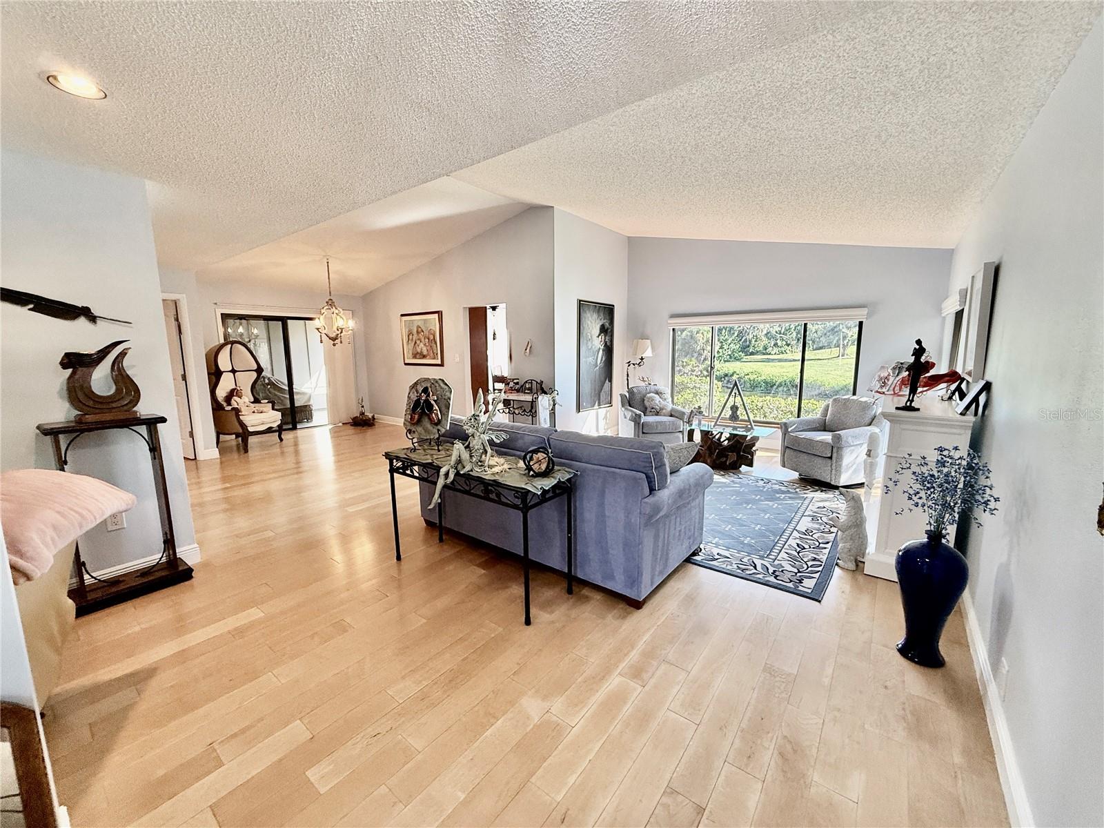 Listing Image #7
