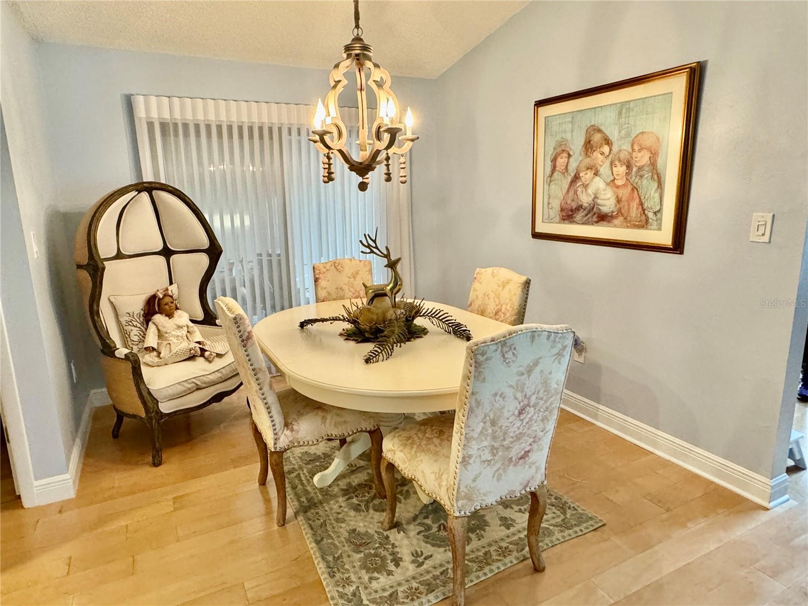 Listing Image #12