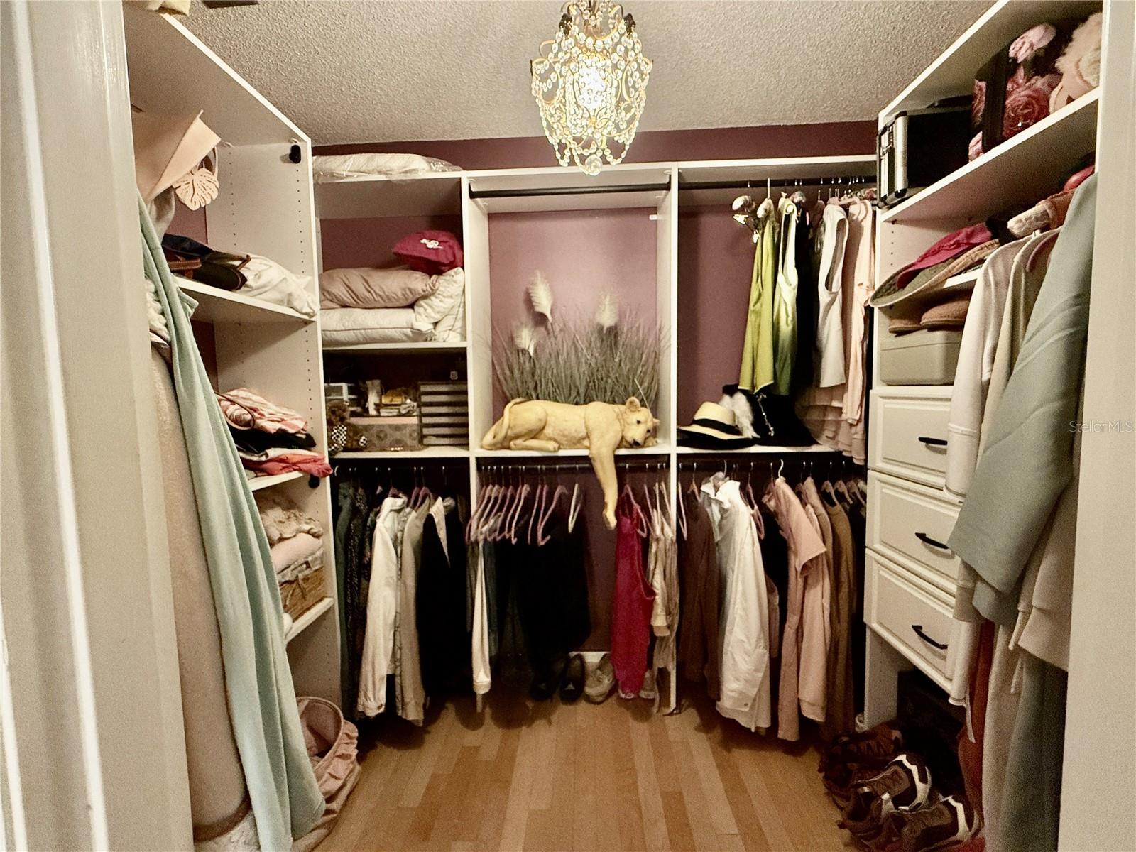 Listing Image #18