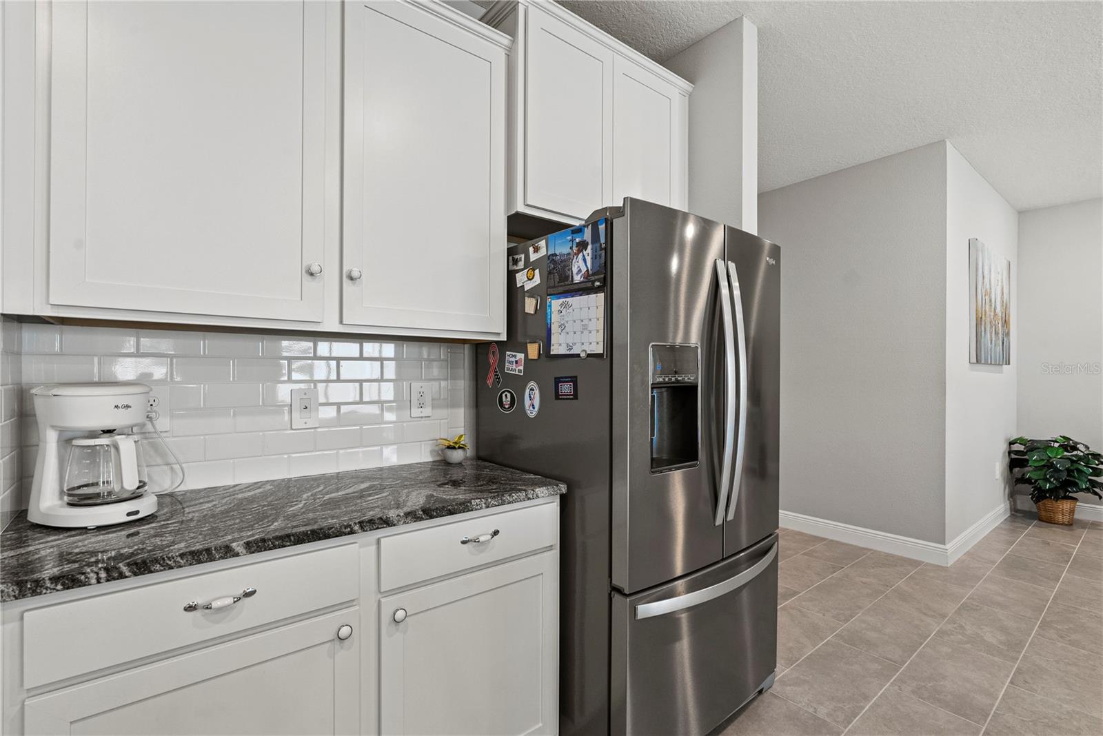 Listing Image #11