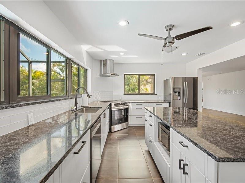 Listing Image #4