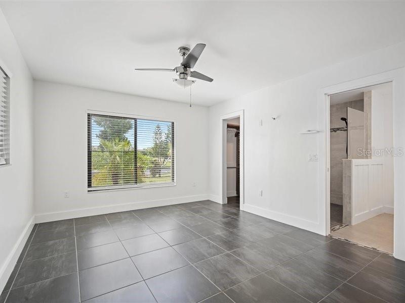 Listing Image #13