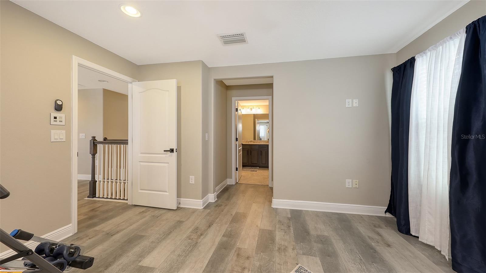 Listing Image #42