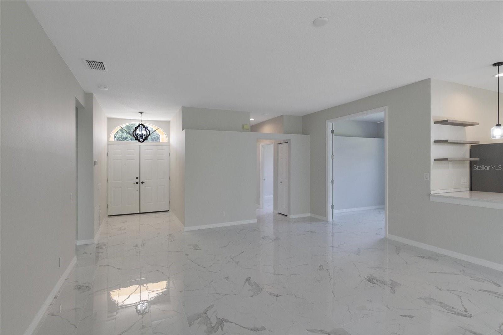 Listing Image #11
