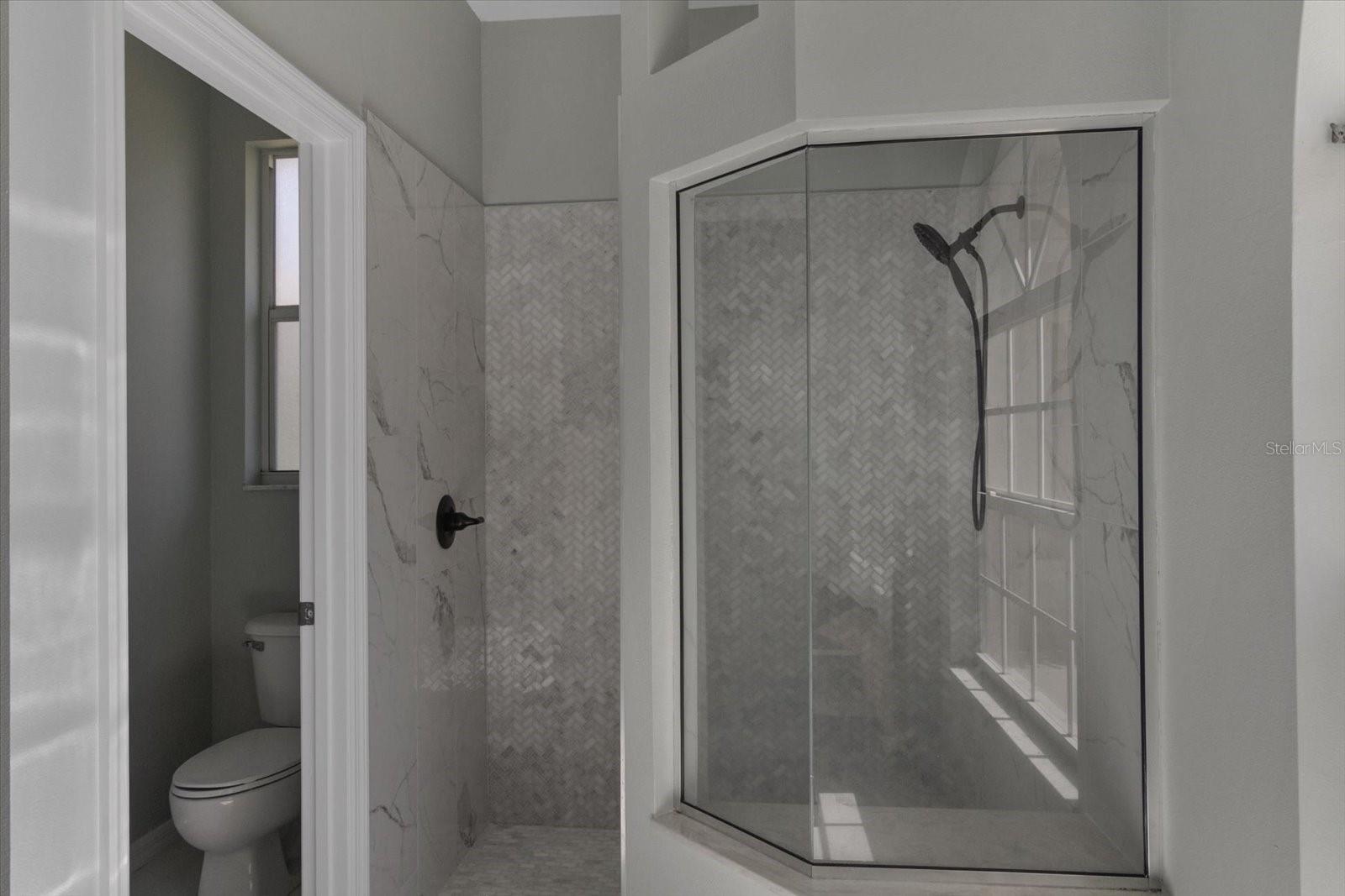 Listing Image #35