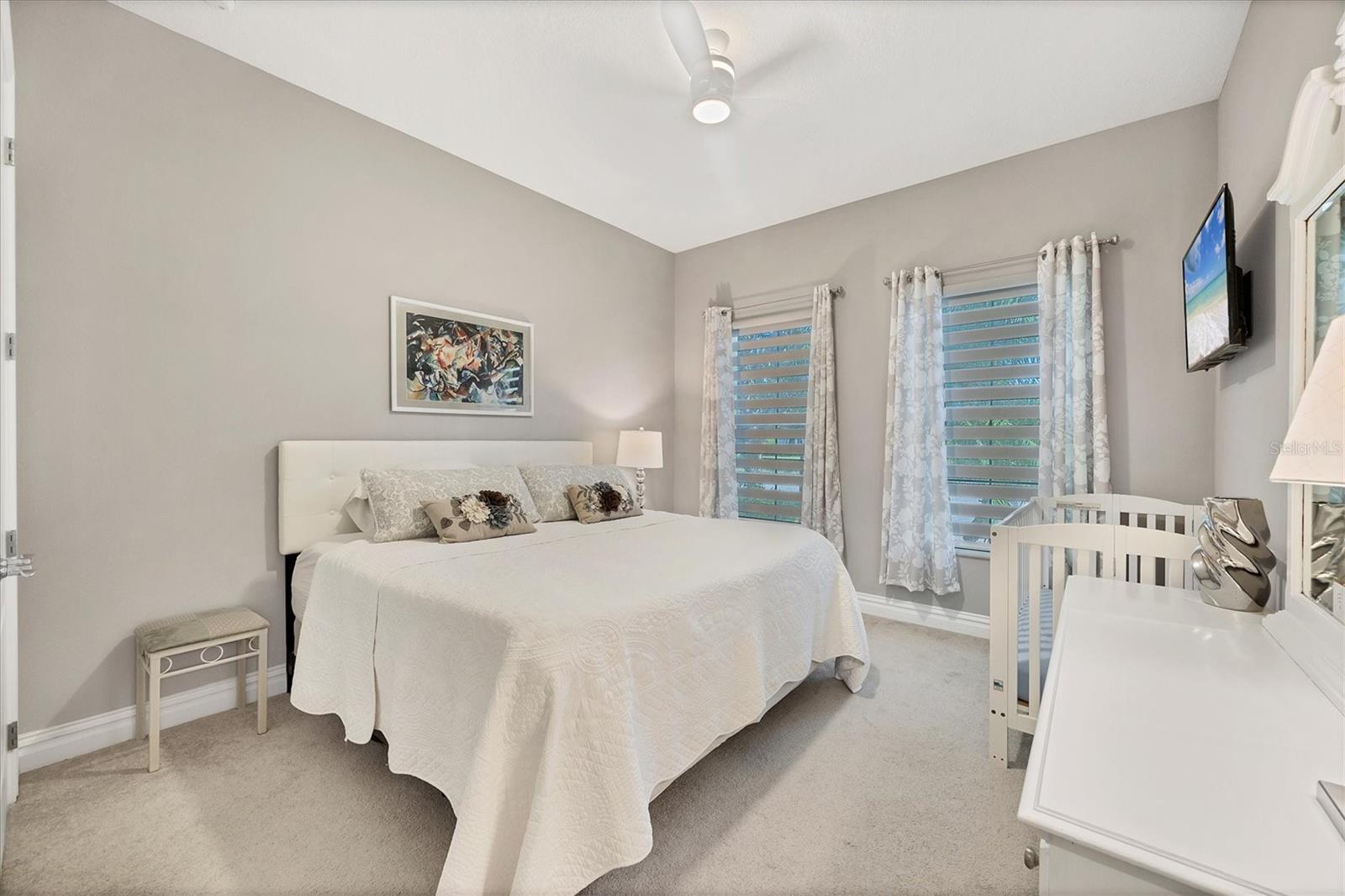 Listing Image #9
