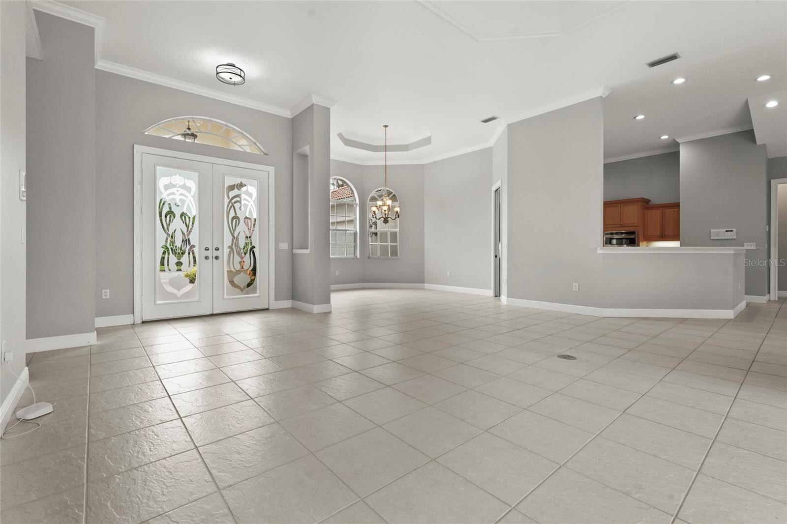 Listing Image #13