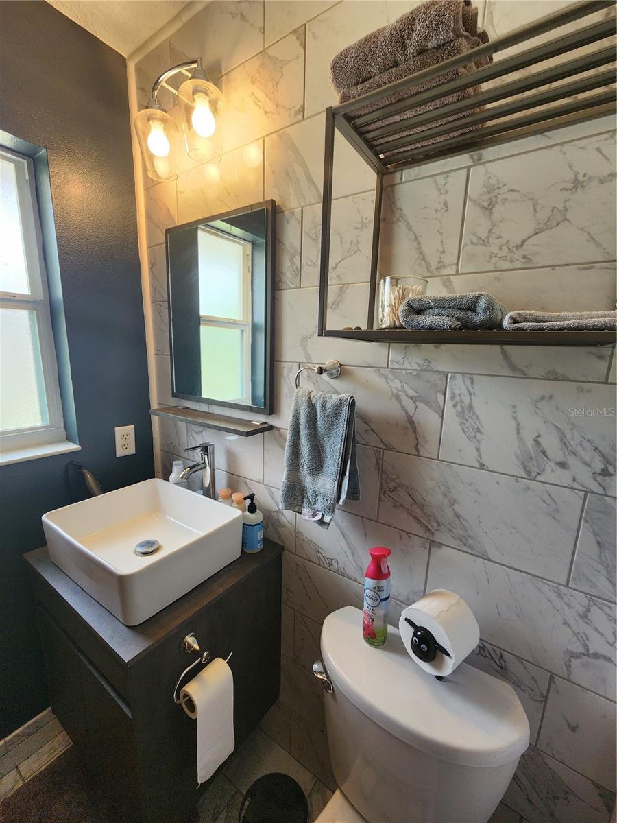 Listing Image #3